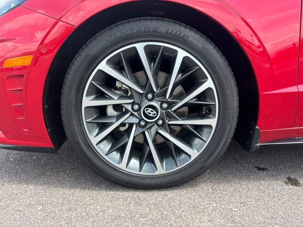 2021 Hyundai SONATA Limited