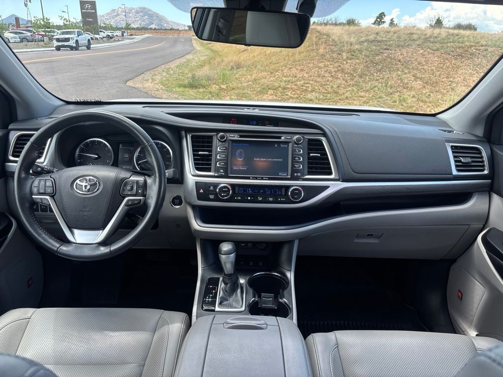 2019 Toyota Highlander Limited Platinum