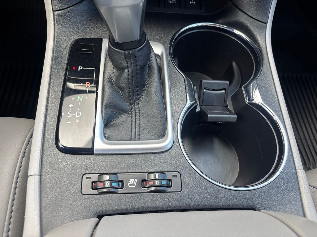 2019 Toyota Highlander Limited Platinum