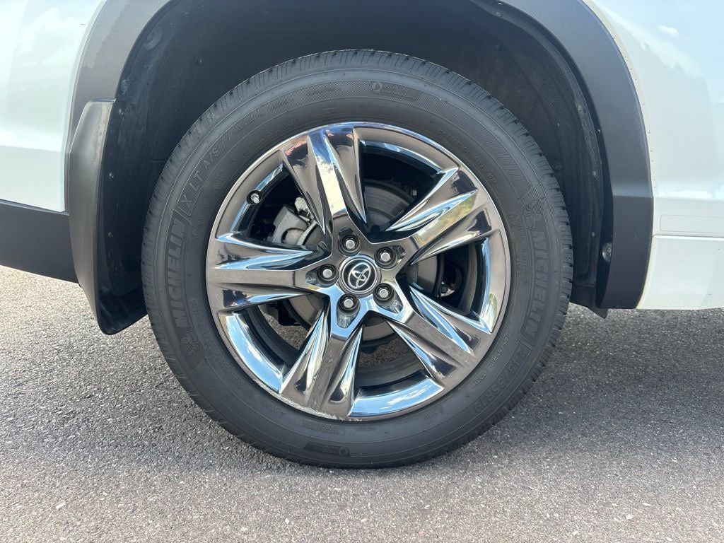 2019 Toyota Highlander Limited Platinum
