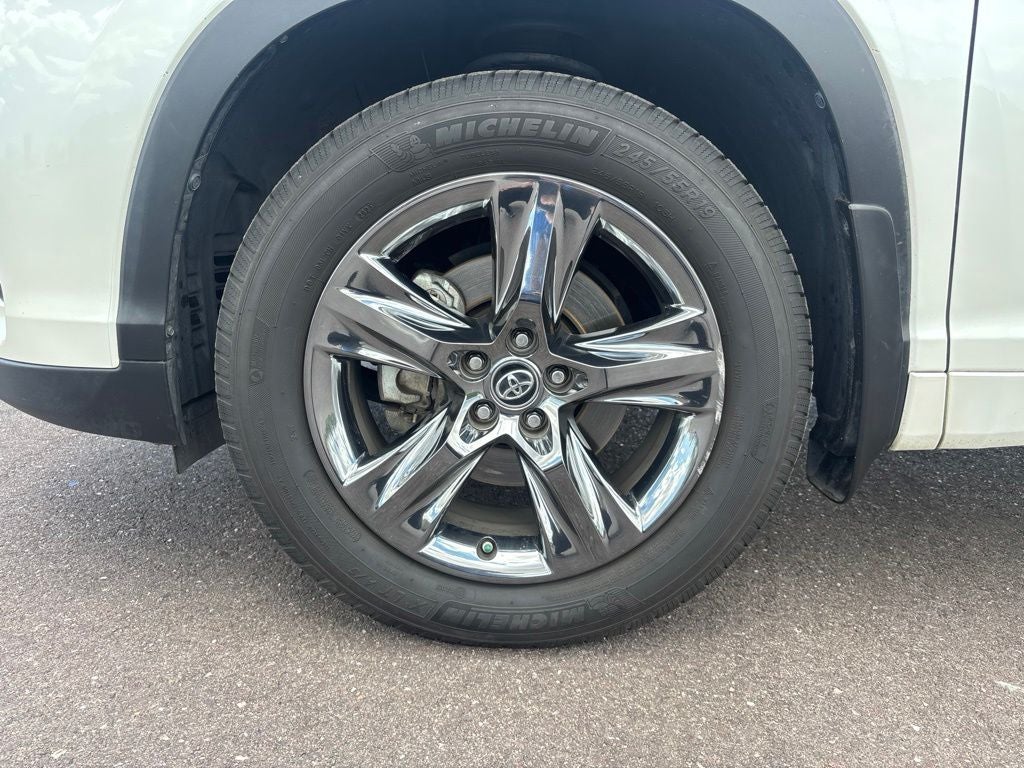 2019 Toyota Highlander Limited Platinum