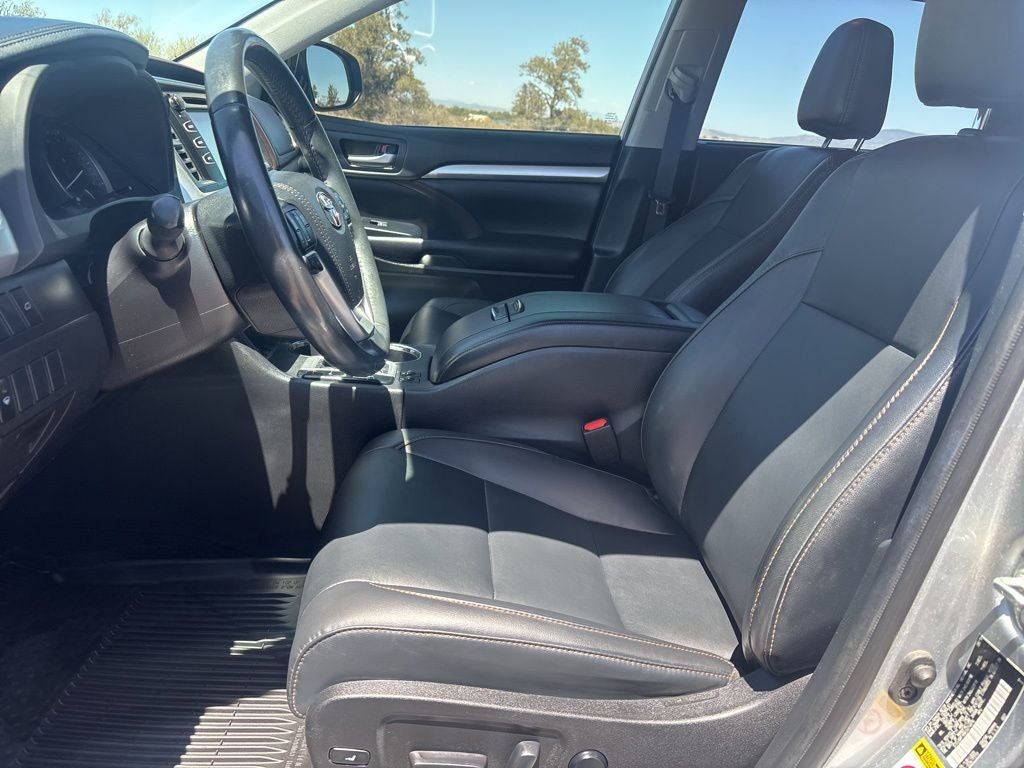 2019 Toyota Highlander Hybrid XLE