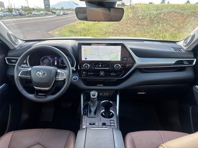 2025 Toyota Highlander Hybrid Limited 25th Edition