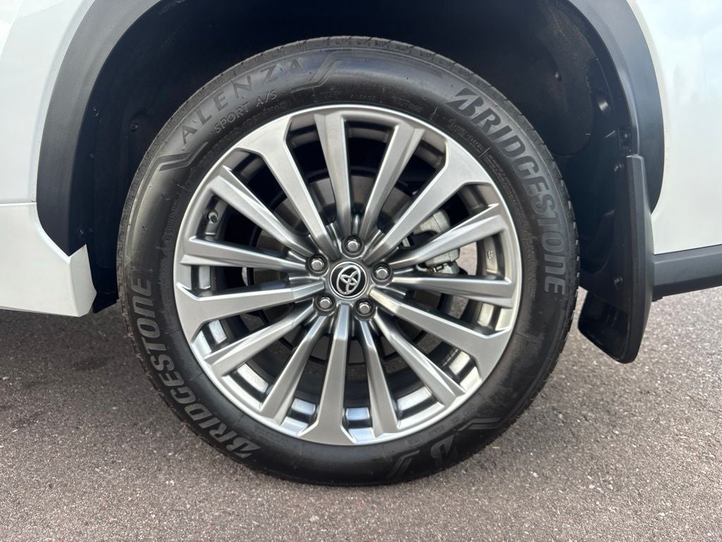 2025 Toyota Highlander Hybrid Limited 25th Edition