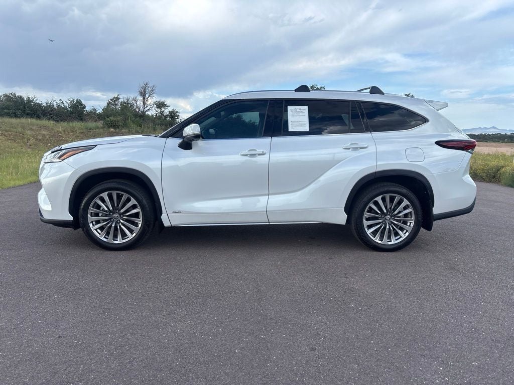 2025 Toyota Highlander Hybrid Limited 25th Edition