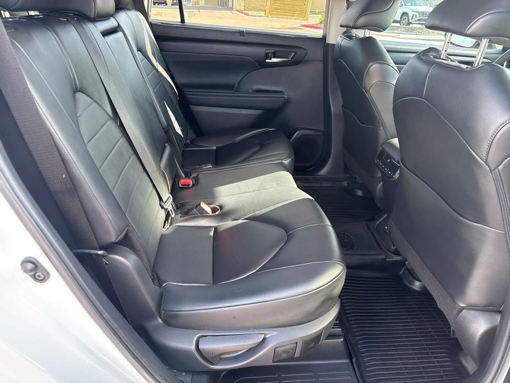 2024 Toyota Highlander XLE
