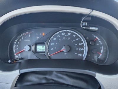 2012 Toyota Sienna LE 8 Passenger