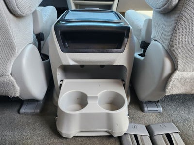 2012 Toyota Sienna LE 8 Passenger