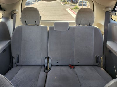 2012 Toyota Sienna LE 8 Passenger