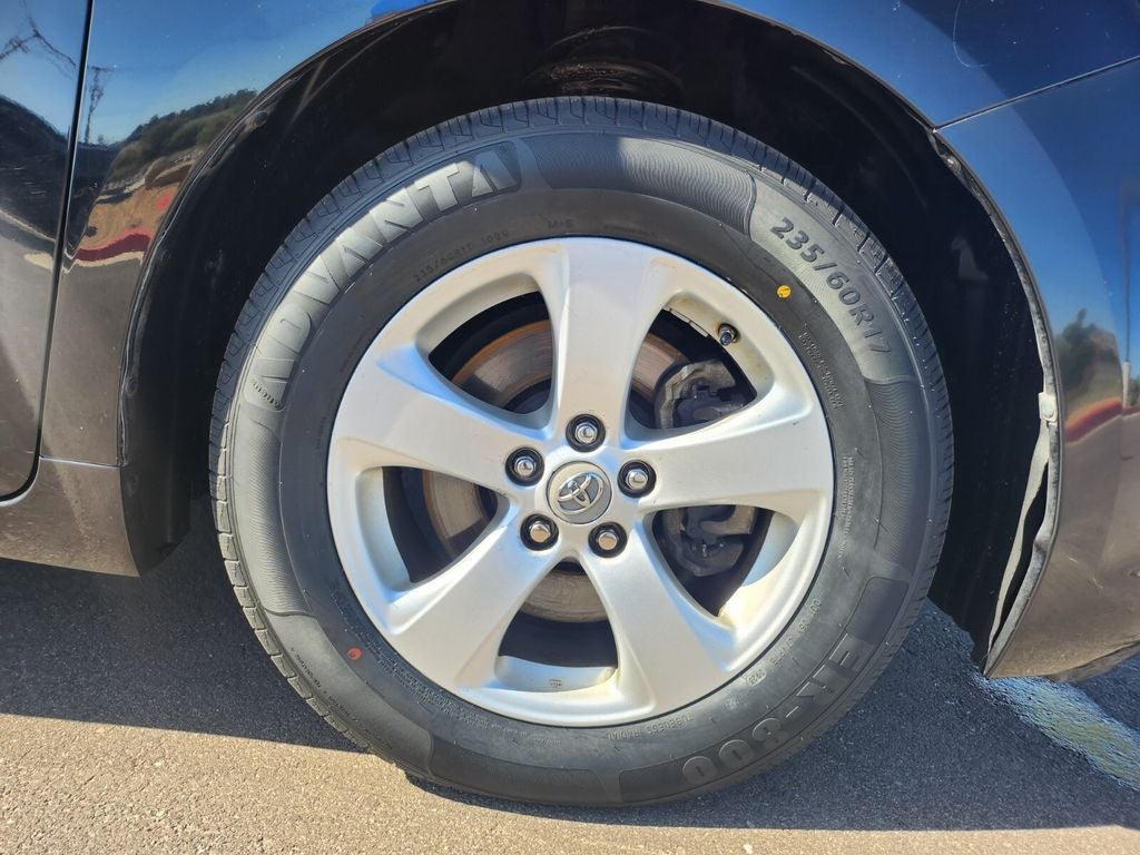 2012 Toyota Sienna LE 8 Passenger