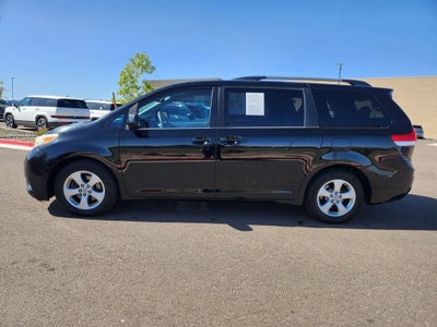 2012 Toyota Sienna LE 8 Passenger