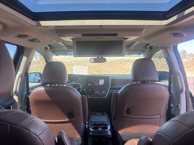 2017 Toyota Sienna Limited Premium 7 Passenger