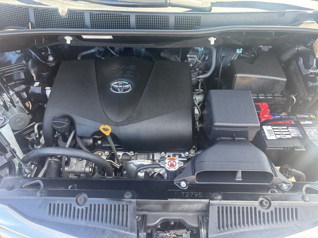 2017 Toyota Sienna Limited Premium 7 Passenger