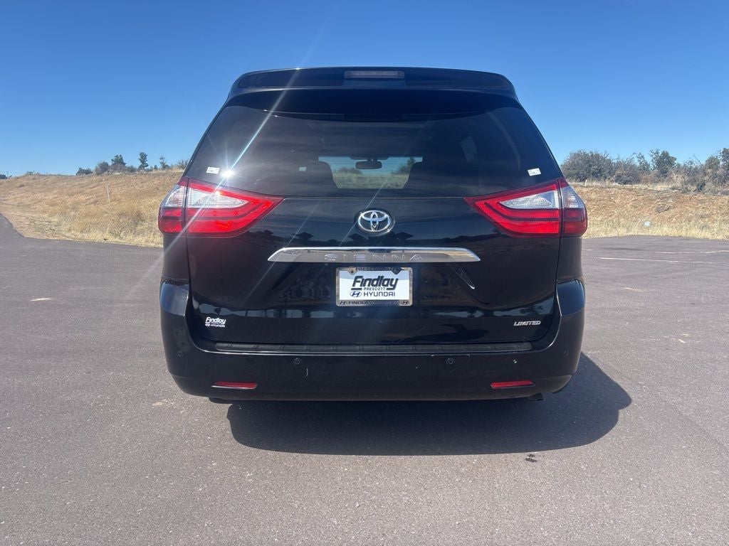 2017 Toyota Sienna Limited Premium 7 Passenger