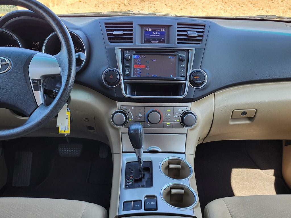 2013 Toyota Highlander Base Plus V6