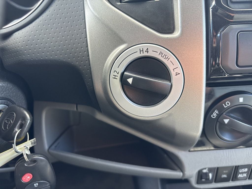 2015 Toyota Tacoma Limited V6