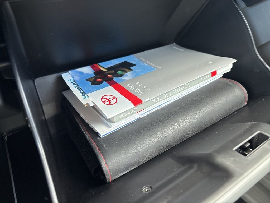 2015 Toyota Tacoma Limited V6