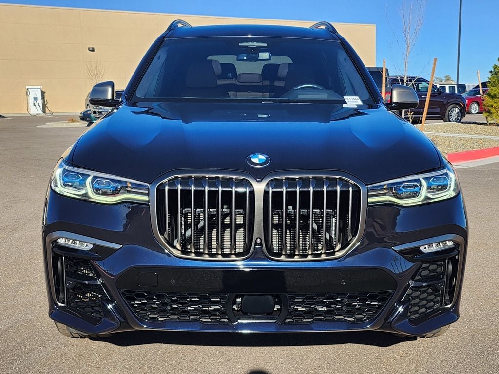2022 BMW X7 M50i