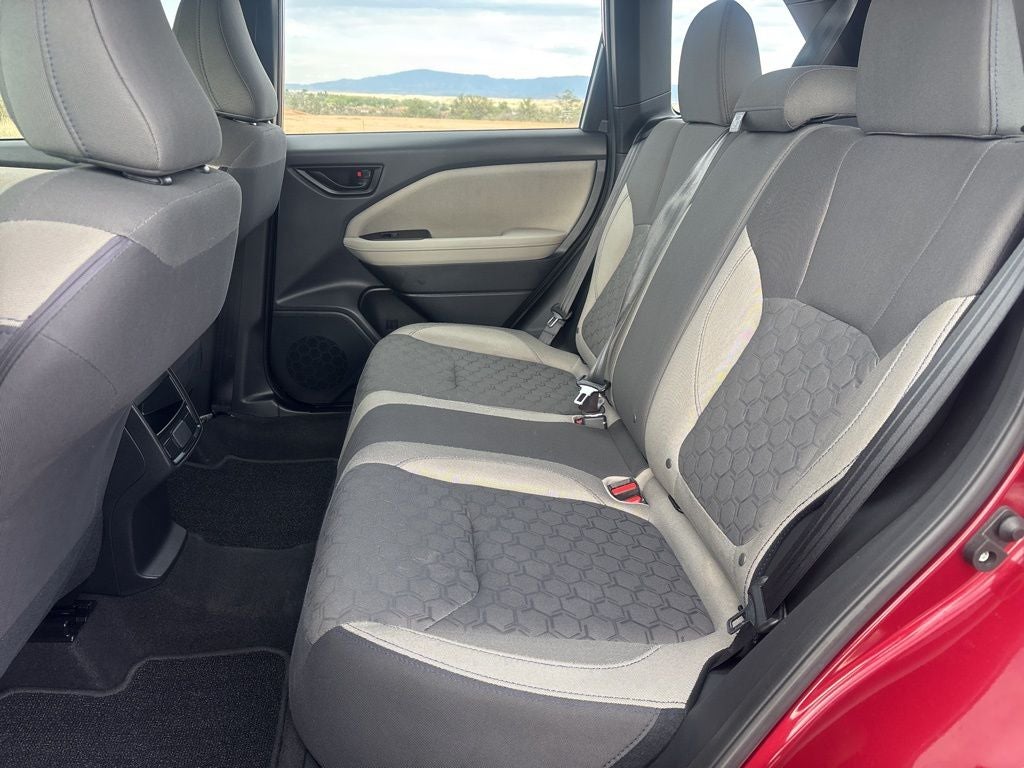 2025 Subaru Forester Base