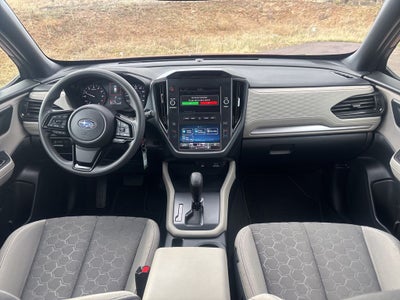 2025 Subaru Forester Base