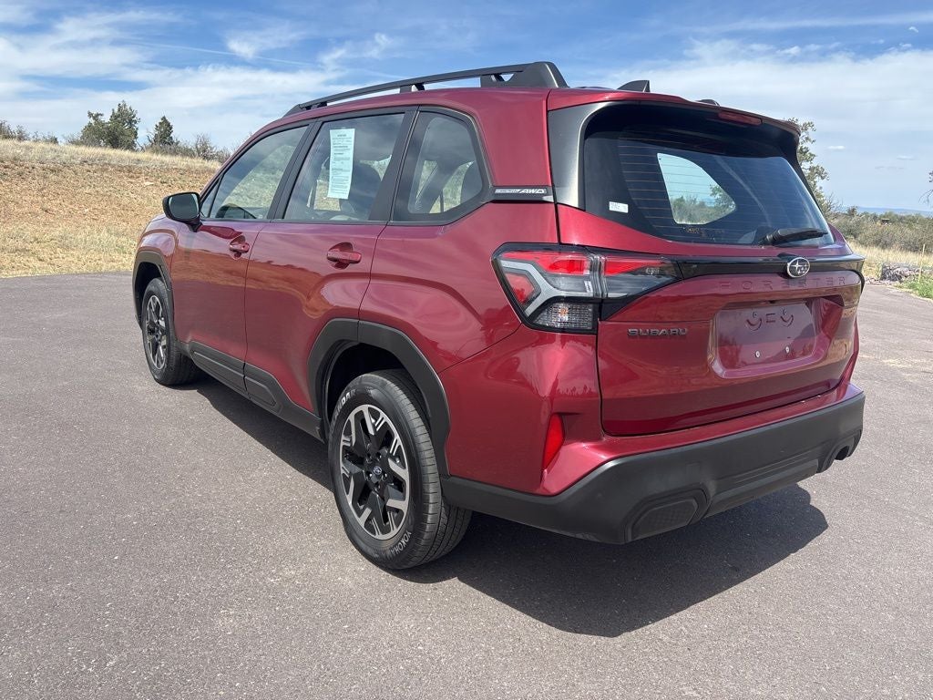 2025 Subaru Forester Base