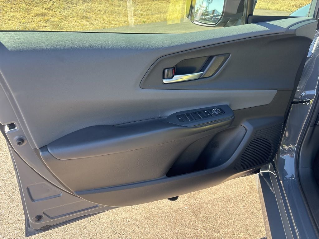2023 Toyota Prius XLE