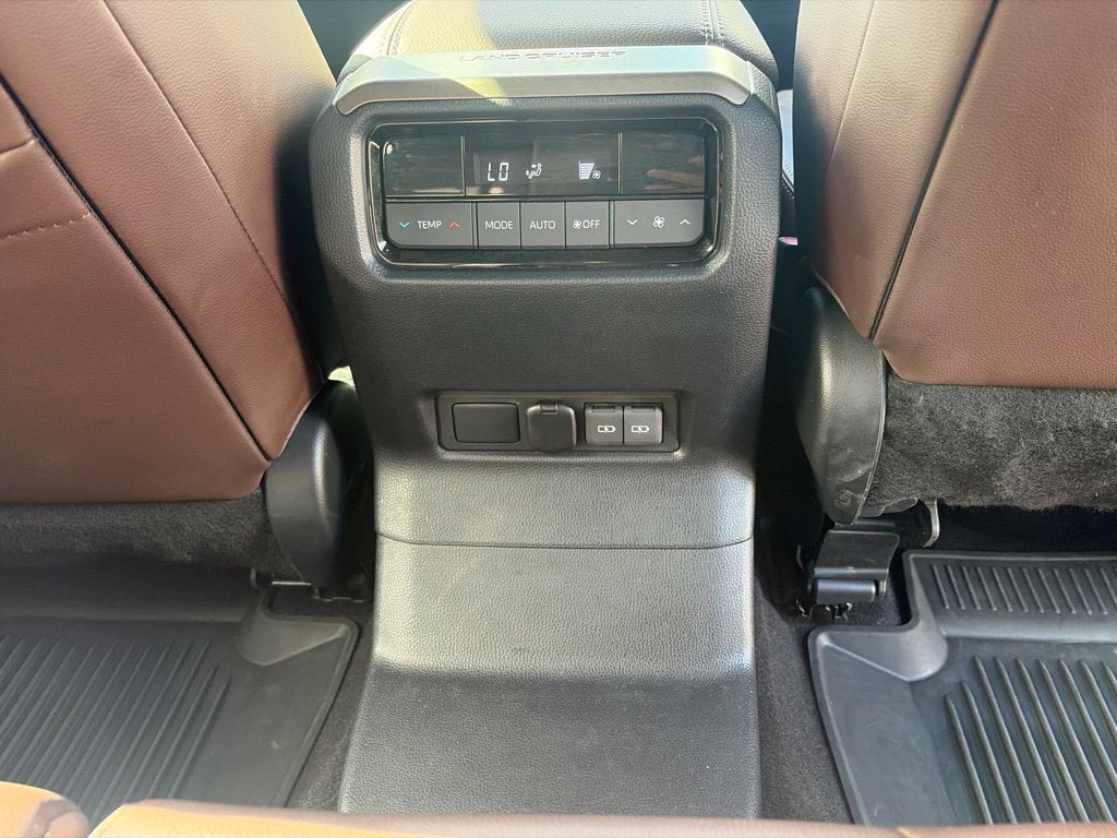 2025 Toyota Land Cruiser Base