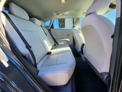 2025 Hyundai KONA SE