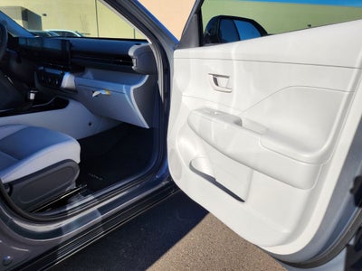 2025 Hyundai KONA SE