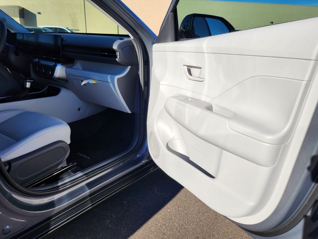 2025 Hyundai KONA SE