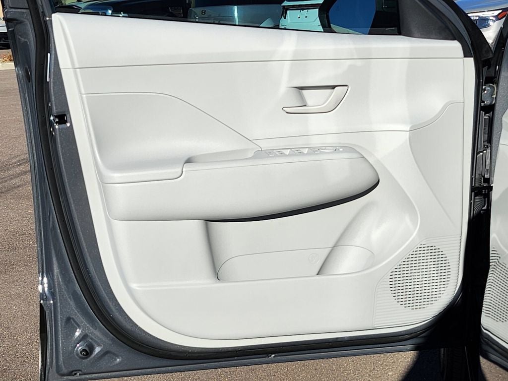 2025 Hyundai KONA SE