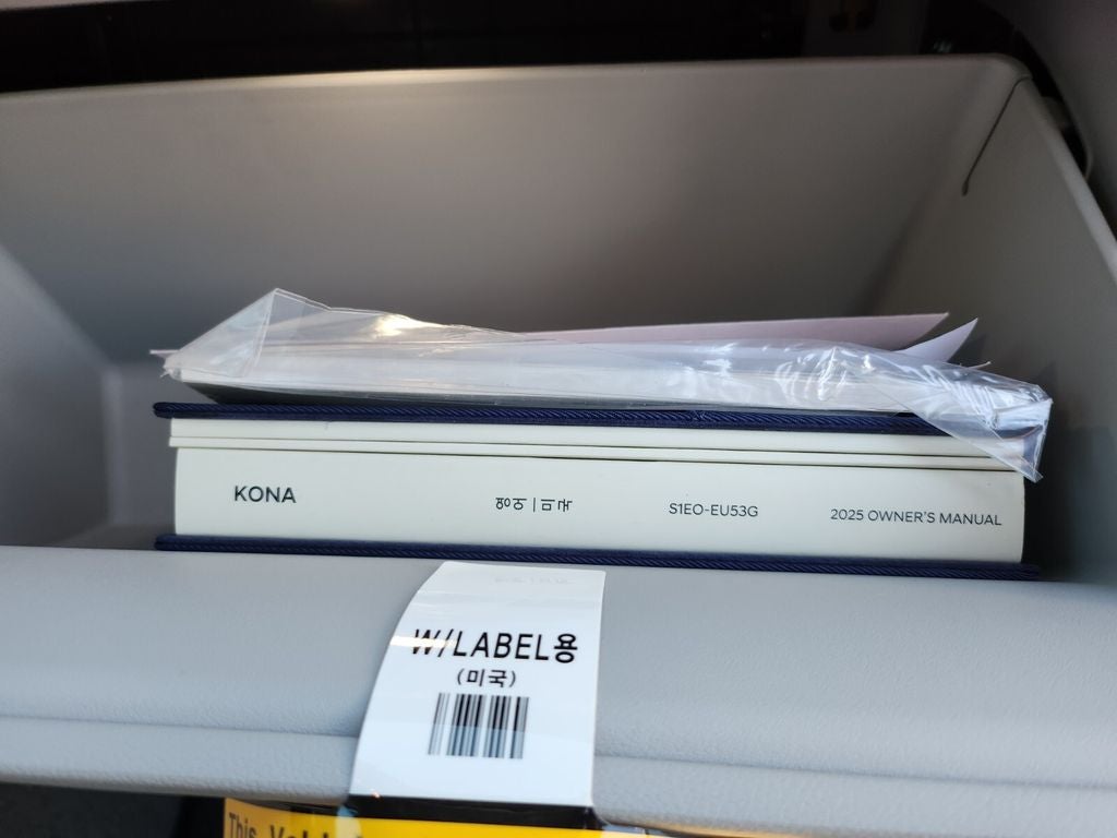 2025 Hyundai KONA SE