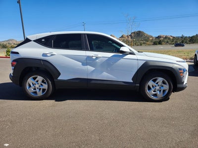 2026 Hyundai KONA SE