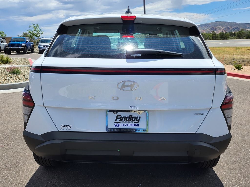 2026 Hyundai KONA SE