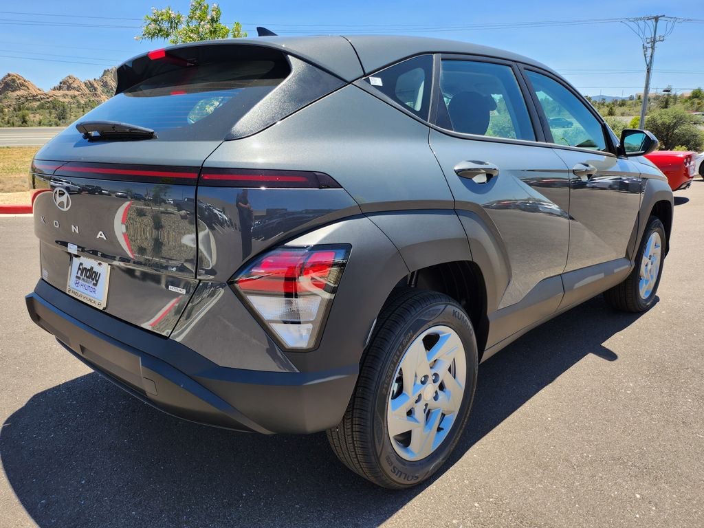 2026 Hyundai KONA SE