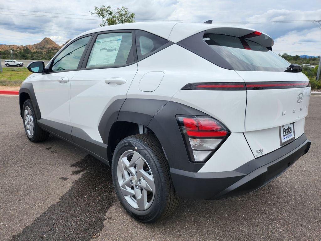 2026 Hyundai KONA SE
