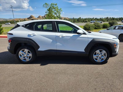 2026 Hyundai KONA SE