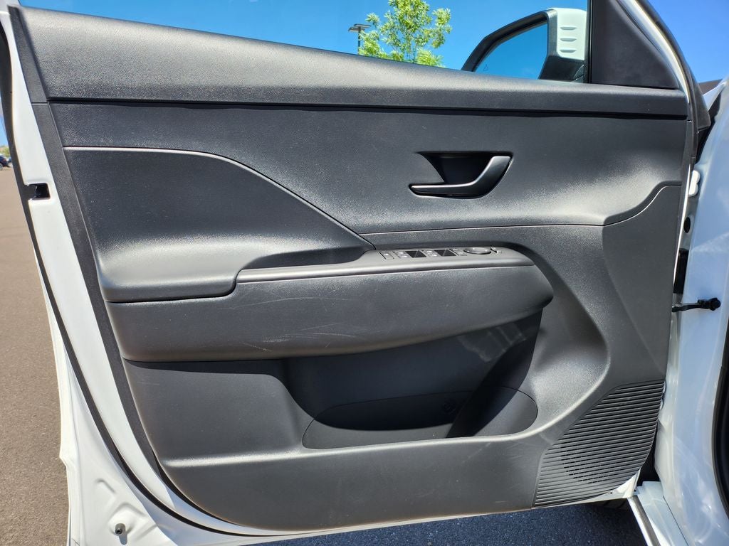 2025 Hyundai KONA ELECTRIC SE