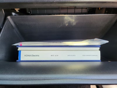 2025 Hyundai KONA ELECTRIC SE