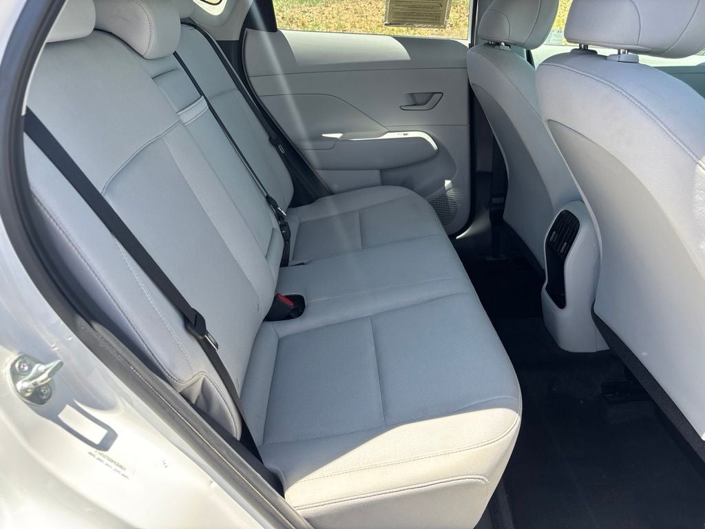 2025 Hyundai KONA SEL