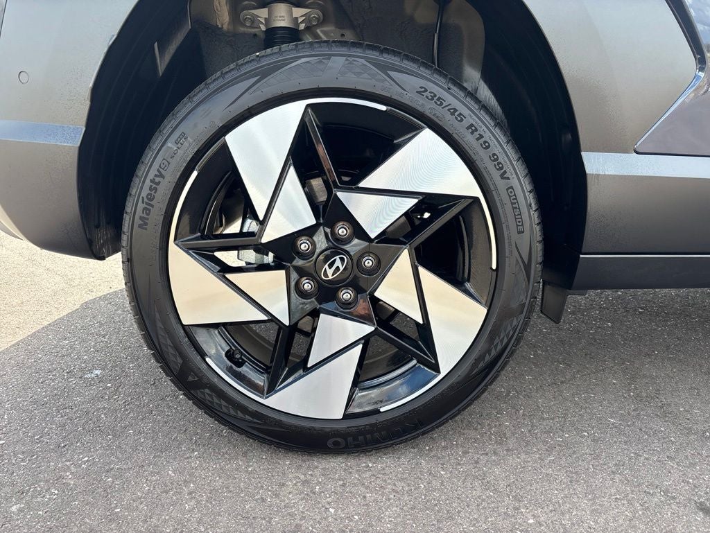 2025 Hyundai KONA Limited