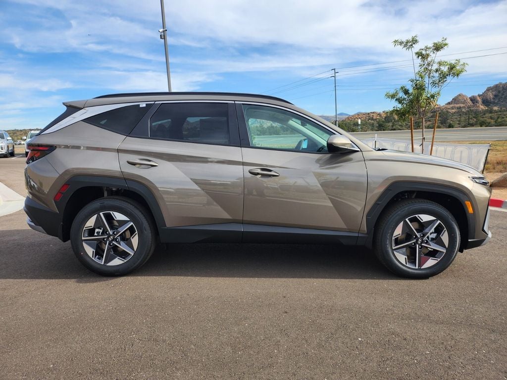 2026 Hyundai TUCSON HYBRID SEL