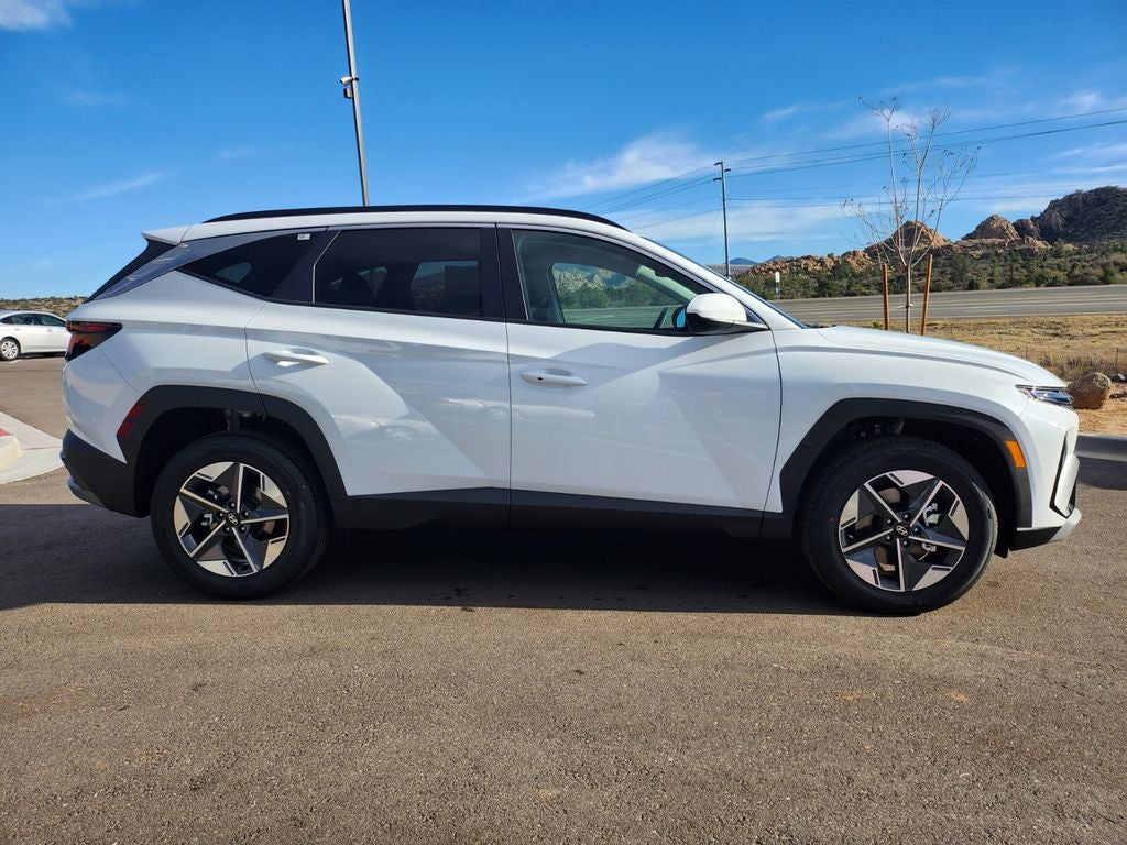 2026 Hyundai TUCSON HYBRID SEL
