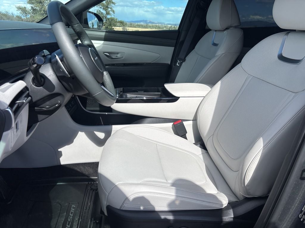 2025 Hyundai TUCSON HYBRID Limited