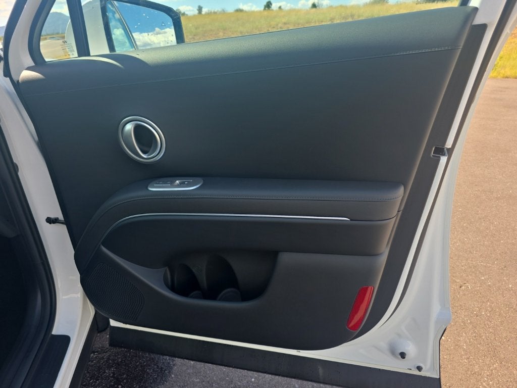 2027 Hyundai PALISADE HYBRID Blue SEL 8 Passenger