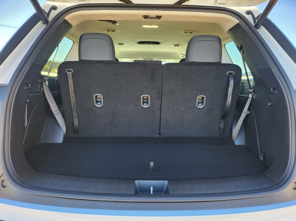 2026 Hyundai PALISADE HYBRID SEL 8 Passenger