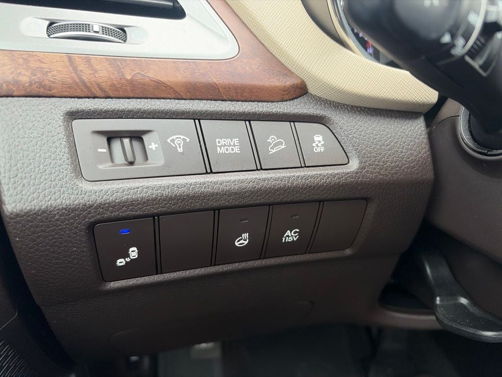 2018 Hyundai SANTA FE SE Ultimate