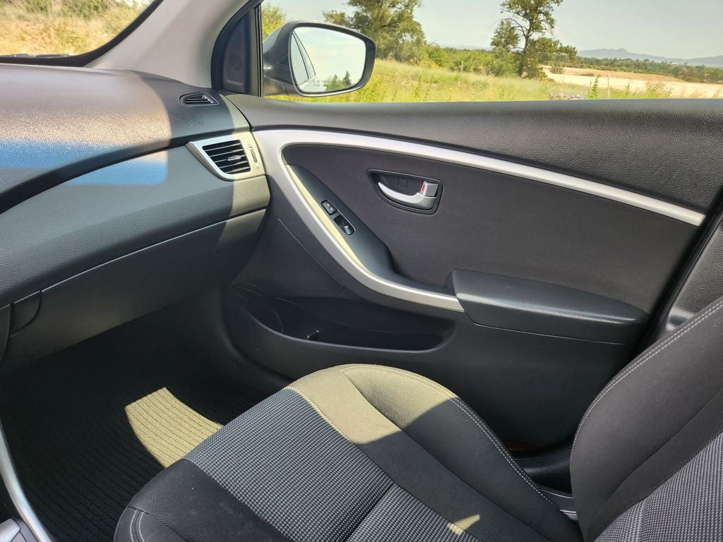 2016 Hyundai ELANTRA GT Base