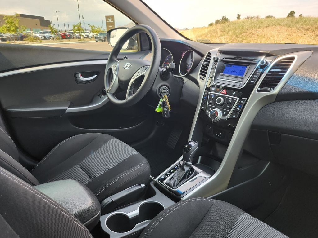 2016 Hyundai ELANTRA GT Base