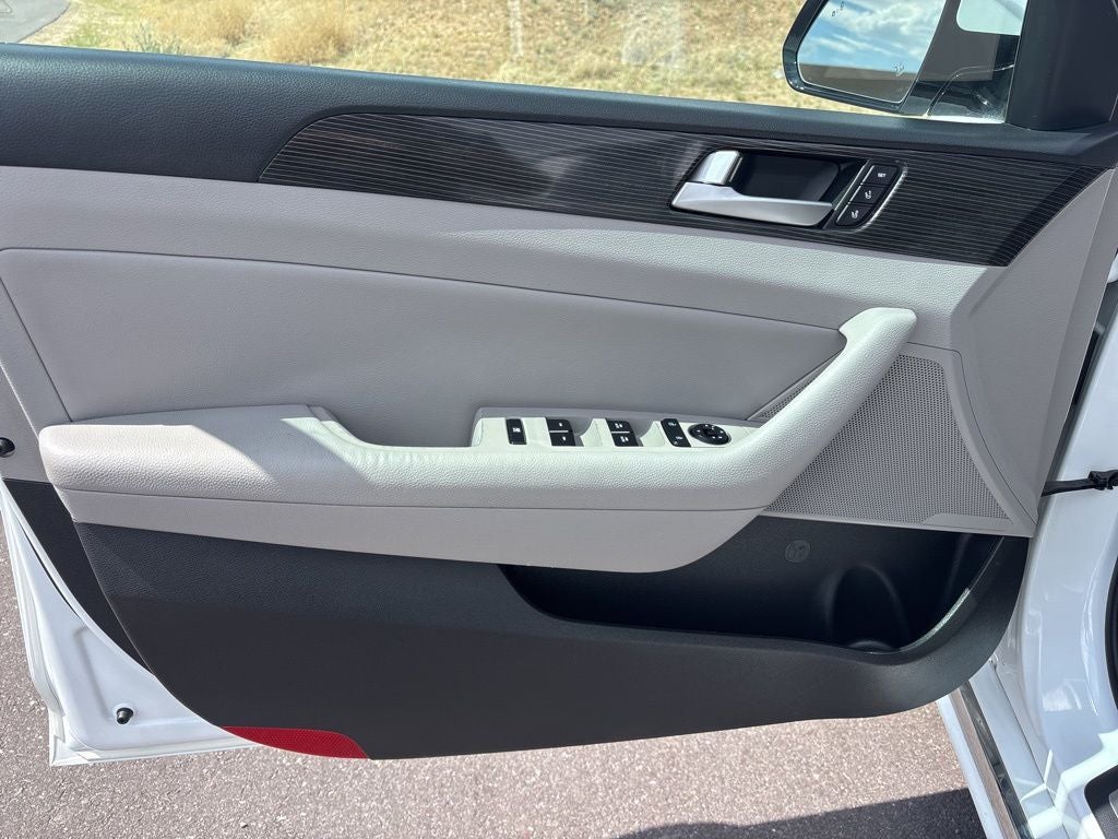 2019 Hyundai SONATA HYBRID Limited